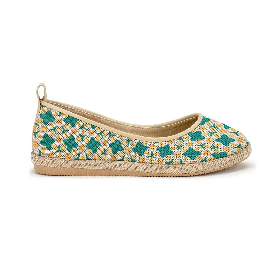 Beige Voyage Round Toe Stars
