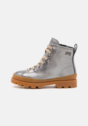 Camper: Brutus - Silver Boot / Lace-up