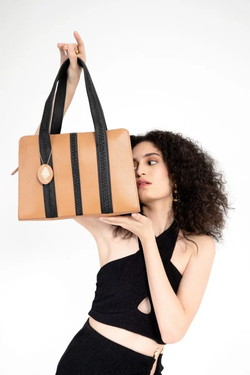 Gaia - Caramel & Black Shoulderbag