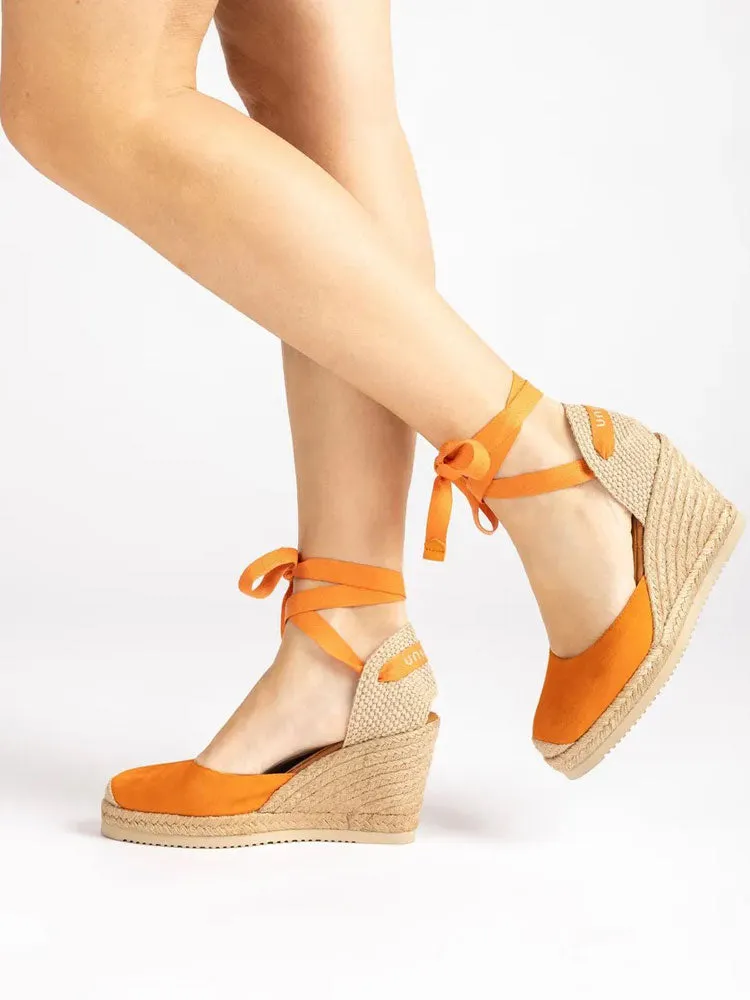 Unisa Carnot Wedged Sandals Clementine